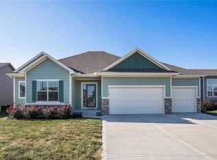 21635 Wilson St, Spring Hill, KS 66083