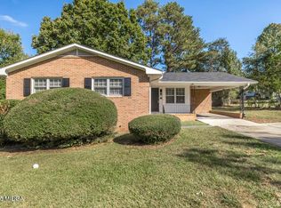 2535 Hyde Park Rd, Macon, GA 31211