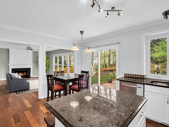 4th image of 403 Accolade Dr