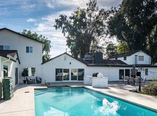 23041 Erwin St, Woodland Hills, CA 91367