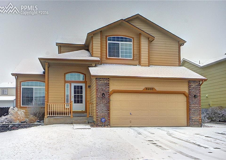 Home sweet home. The charming 2-story waits for you to come inside.