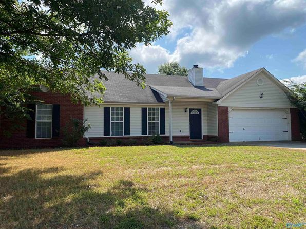 111 Castleridge Dr