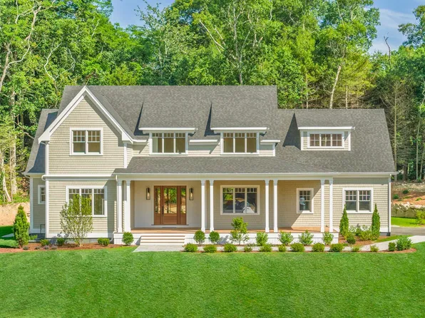 1 McSweeney Lane, Falmouth, MA 02540