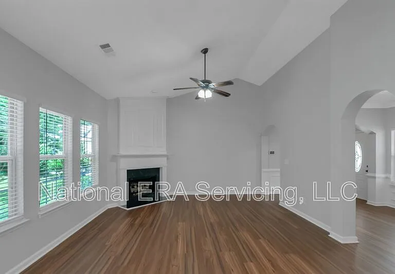 155 Greenland Dr — Photo 11