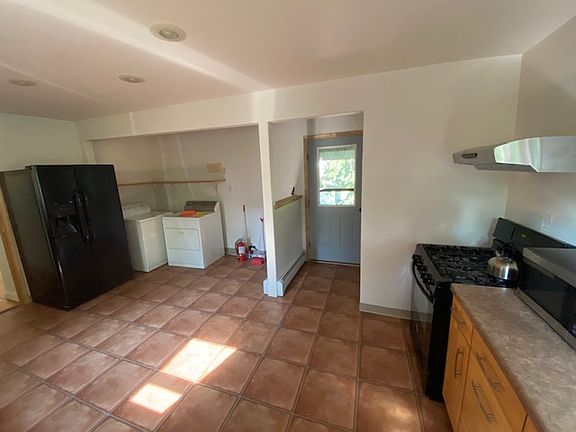 4th image of 20968 3rd St