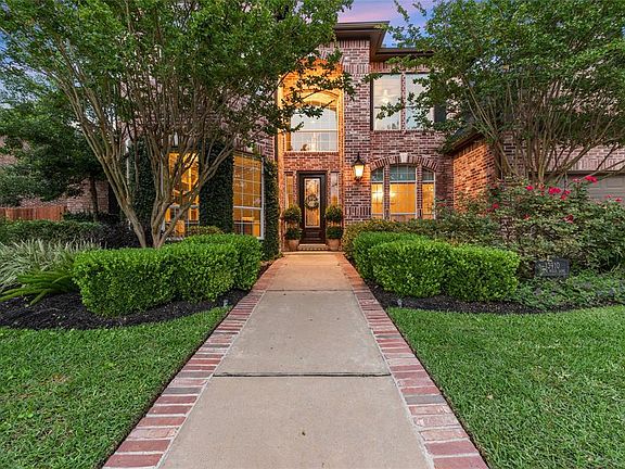 2nd image of 13910 Rustic Hills Ln