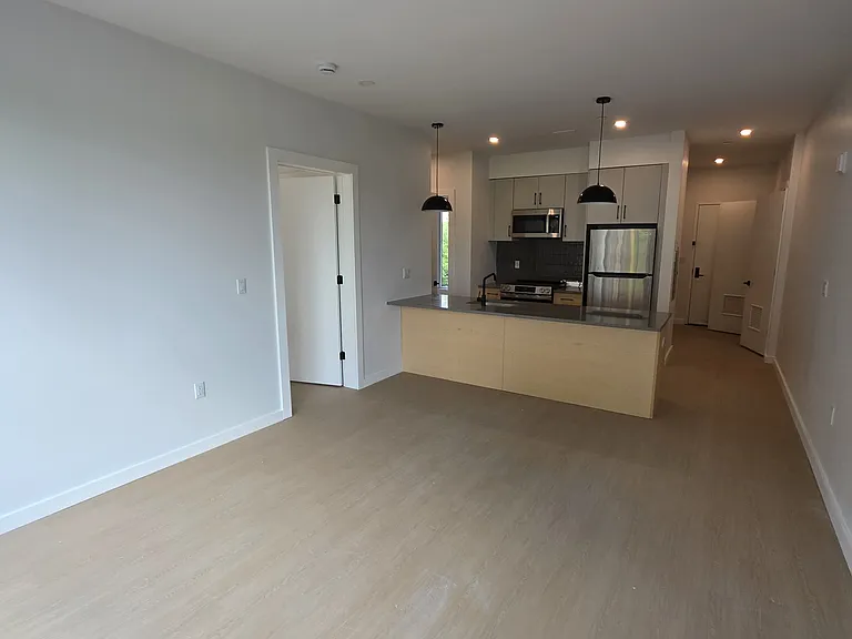 74 Webster St #4E — Photo 5