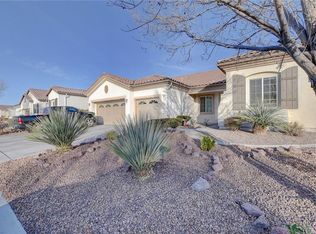 10271 Daylily St, Apple Valley, CA 92308