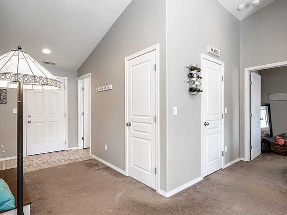 3rd image of 5813 Westport Ln