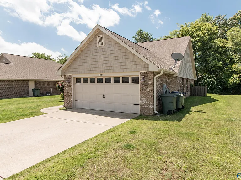 5021 Montauk Trl SE — Photo 16