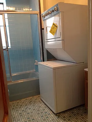 Rented by Realty Collective | media 30