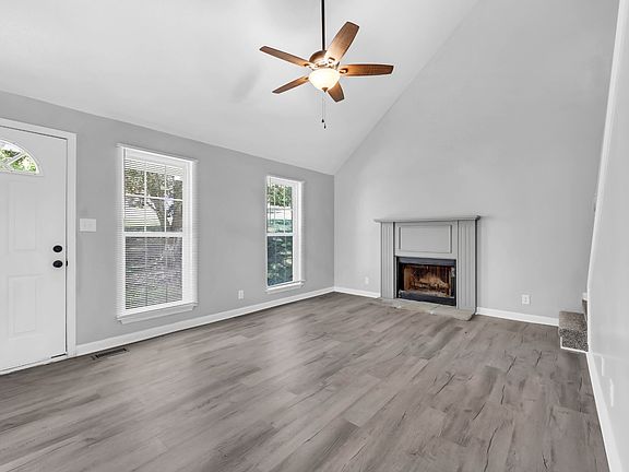 5th image of 570 Barney Ln