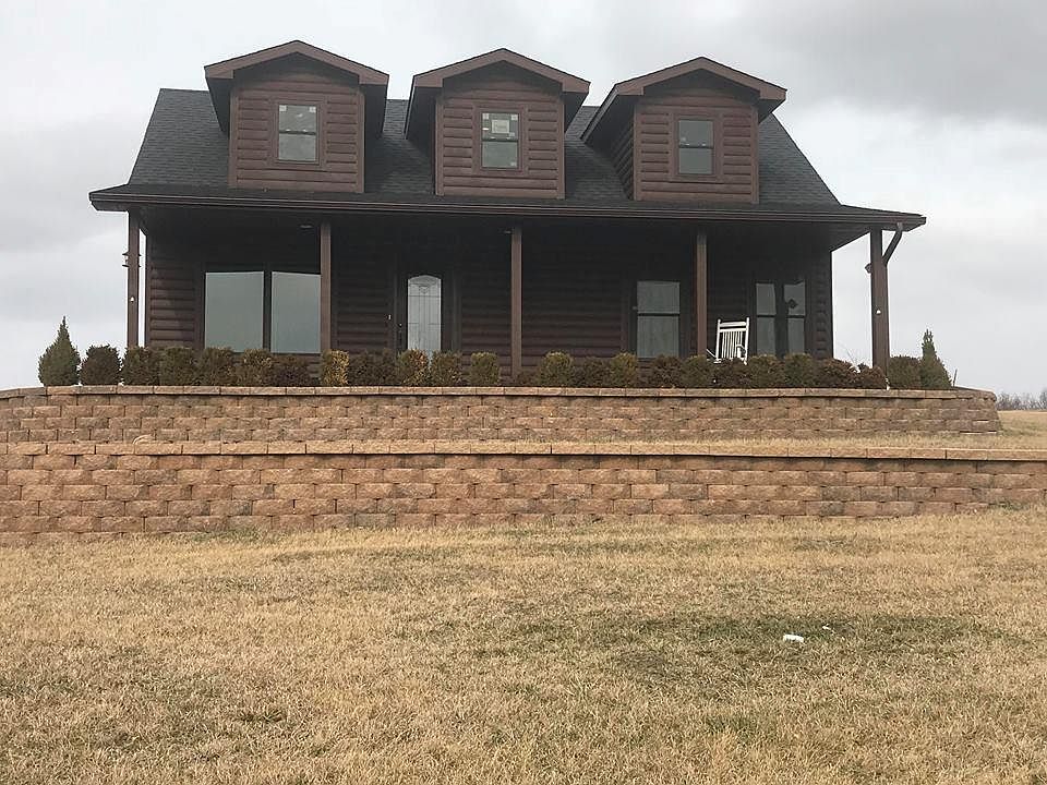 1st image of 32024 Falcon Dr
