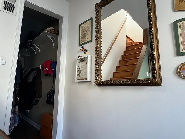 708 Saint Albans St — Photo 18