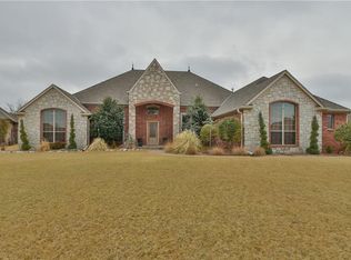 1058 W Tea Olive Way, Mustang, OK 73064