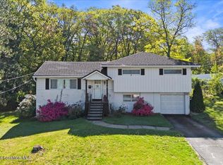 4 Pen Y Bryn Dr, Scranton, PA 18505