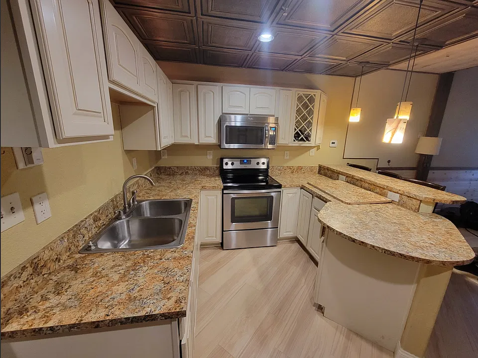 314 N Tamarron Dr #328