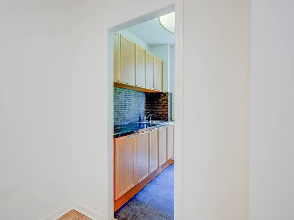 98-22 63rd Drive image 14 of 33