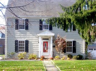 3280 Lansmere Rd, Shaker Heights, OH 44122