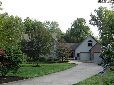 4th image of 4202 Shallow Creek Dr