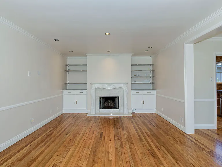 324 Flower St — Photo 4