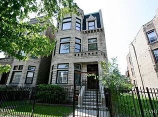 439 E 45th St #1, Chicago, IL 60653