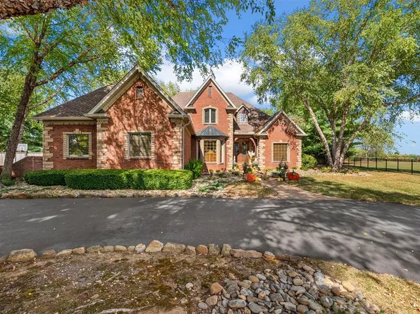 305 Calumet Way, Bowling Green, KY 42104