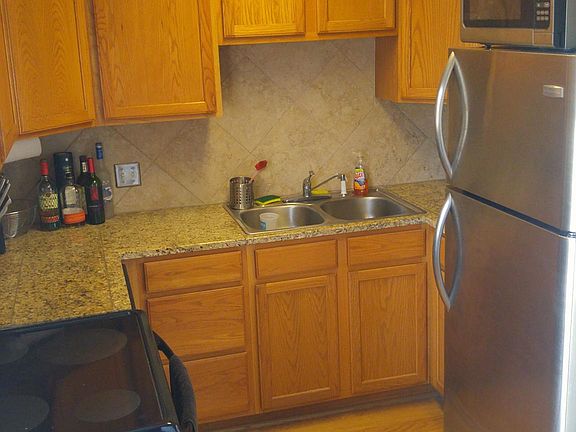 4th image of 200 N Sherman St APT 6