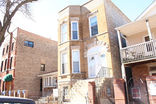 1st image of 3232 S Emerald Ave #2