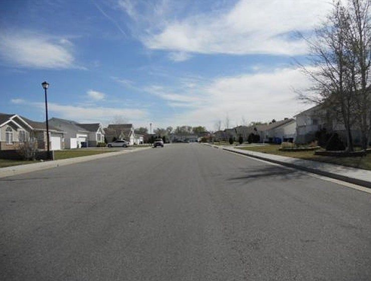2nd image of 2943 S Rushton Park Dr