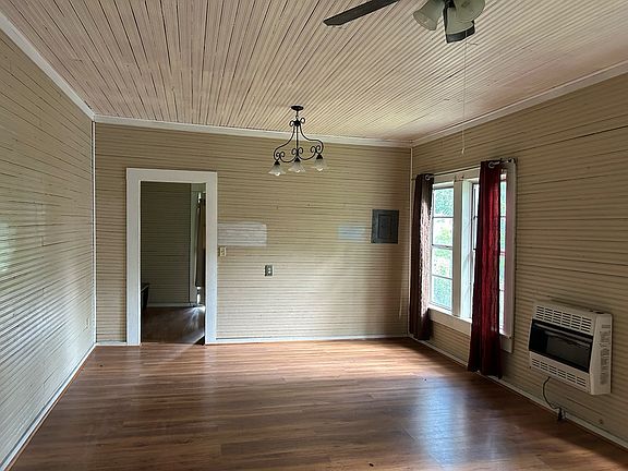 2nd image of 69 Granger St