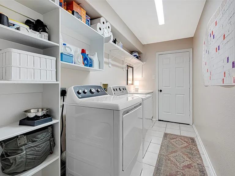 4102 Caneshaw Dr — Photo 16