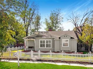 16512 Gilmore St, Van Nuys, CA 91406
