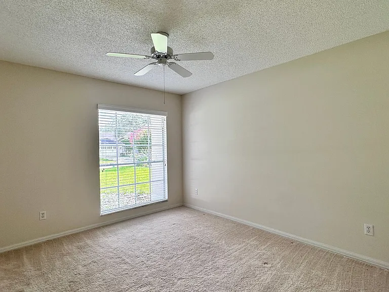 7468 Aprelle Dr — Photo 15