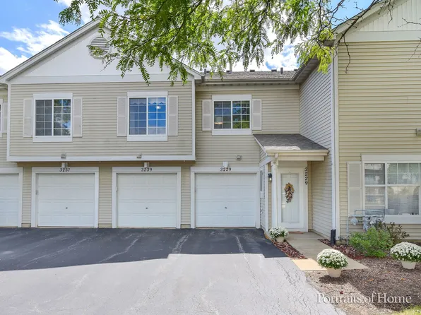 3229 Heather Glen Dr #3229, Aurora, IL 60504