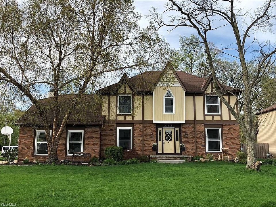 1st image of 20318 Beechwood Ln