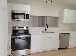 11327 E Lexington Ave, Sugar Creek, MO 64054
