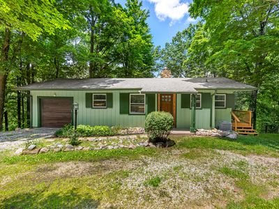 1058 Freeman Ridge Rd, Nashville, IN, 47448