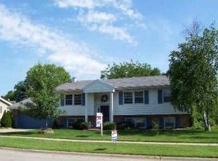 2846 Bond Pl, Janesville, WI 53548
