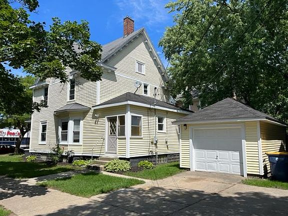 4th image of 658 Douglas St NW