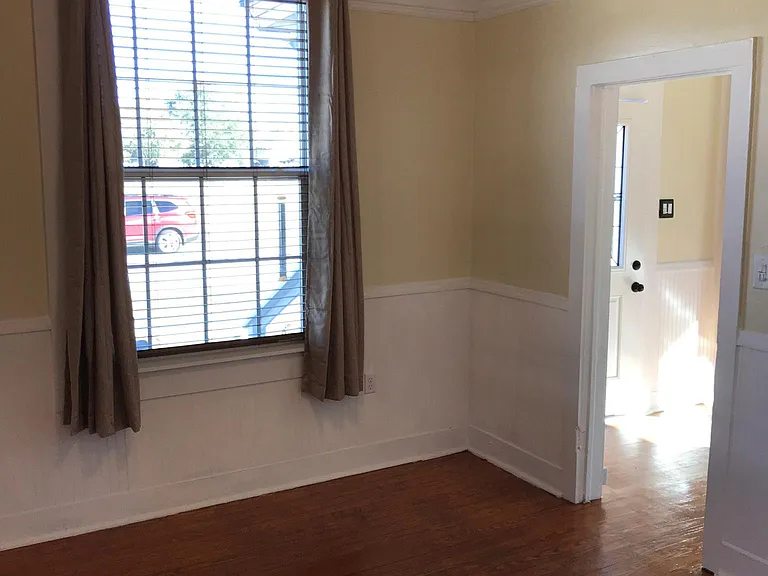 4931 Hyde Ave — Photo 15