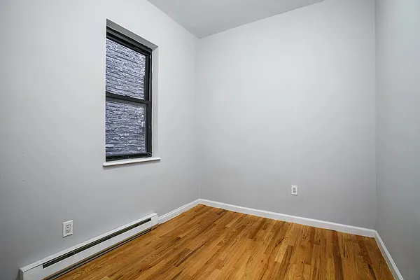 Rented by MNS | media 12