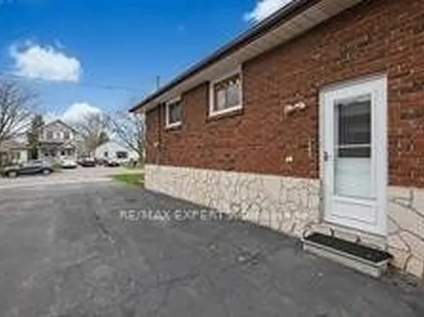 77 Cromwell Ave, Oshawa, ON L1J 4T5