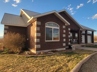 9755 E 4000 N, Lapoint, UT 84039