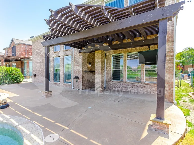 11281 Balcones Dr — Photo 43