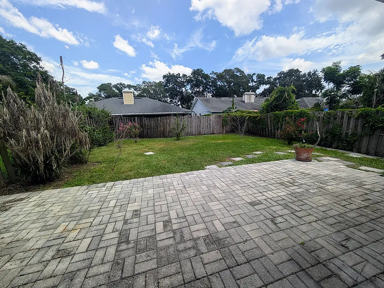 2166 Raeford Rd — Photo 20