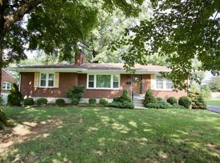 4313 Lowe Rd, Saint Regis Park, KY 40220