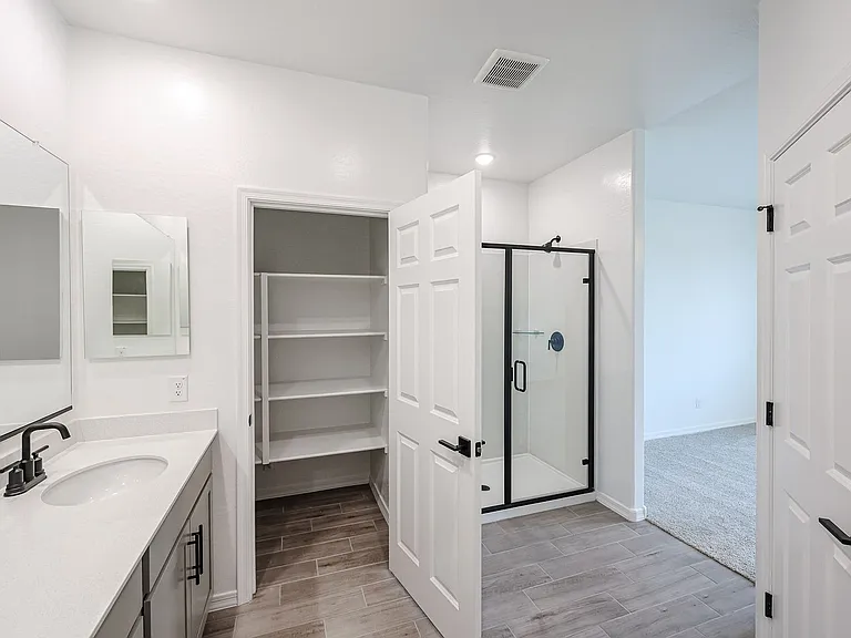 5633 W McNeil St — Photo 29
