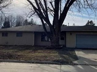 205 N Wilhelm St, Conrad, IA 50621