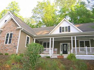 10 Wickham Way, Hendersonville, NC 28791